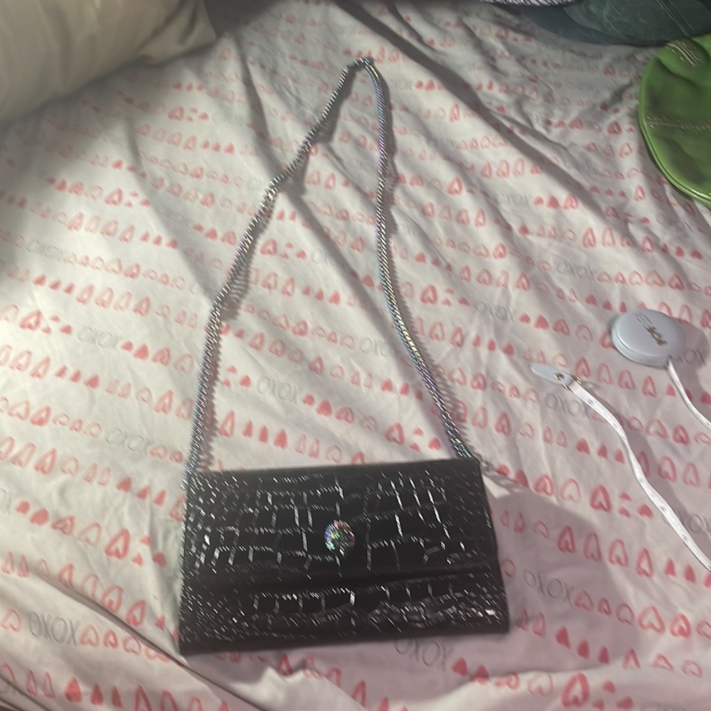 Kurt Geiger Oil Slick Wallet On Chain